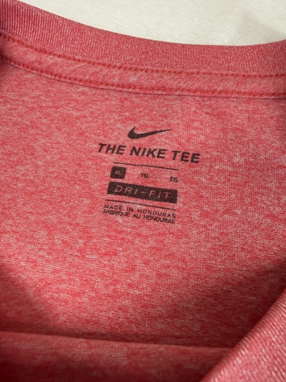 Nike Women's Athletic Dri-Fit Shirt Size XL - Pink